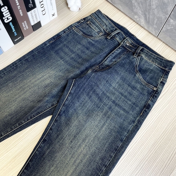 jeans - Picture 8 of 9